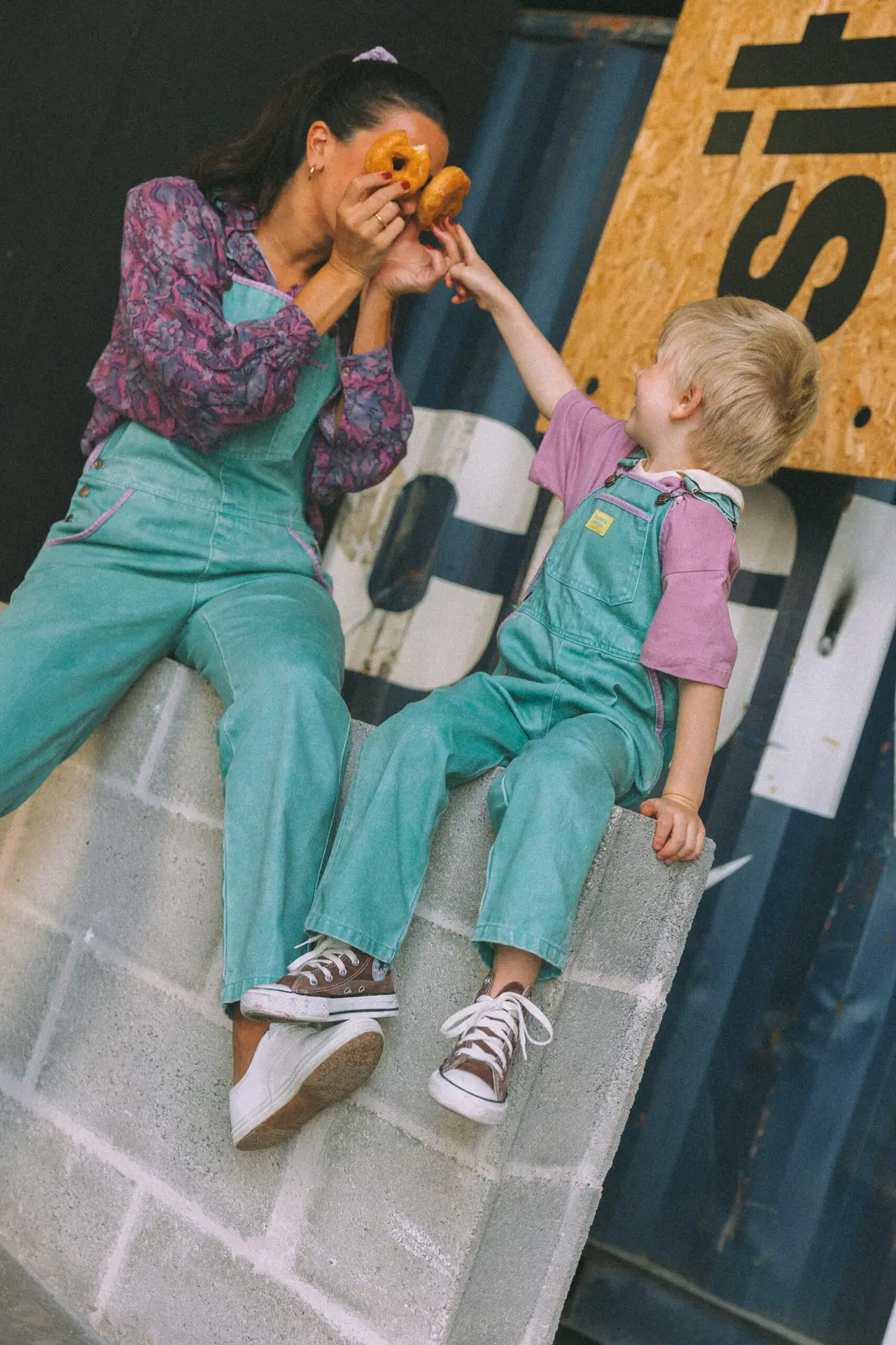 FAVORITE PEOPLE_WOW_ss25_ALTA-714 – Togs Moments +Post Title + Separator + Category + Separator + Site Title