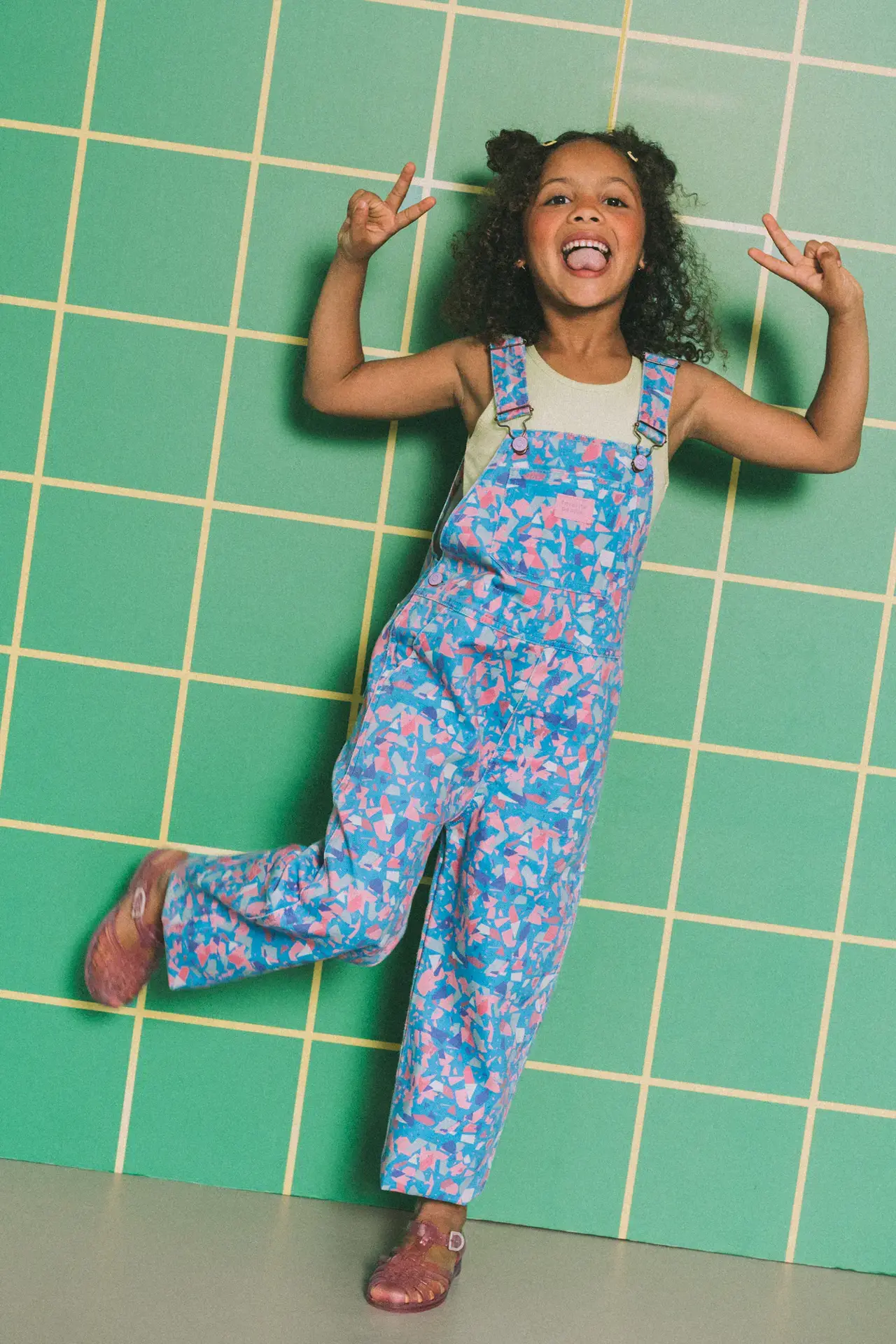 LOOKBOOK_0225 – Togs Moments +Post Title + Separator + Category + Separator + Site Title