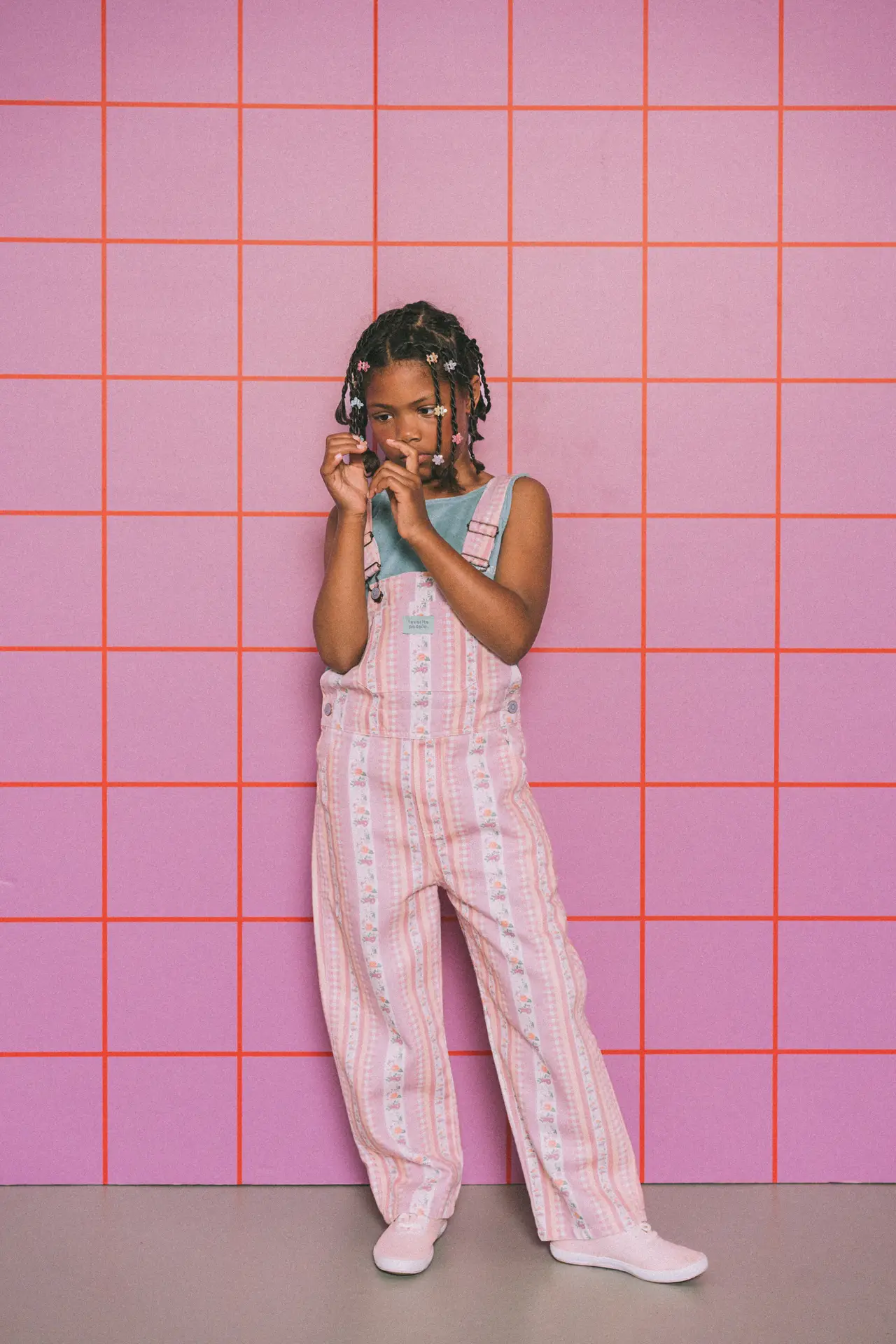 LOOKBOOK_0610 – Togs Moments +Post Title + Separator + Category + Separator + Site Title