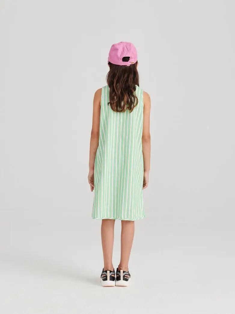 download (53) – Togs Moments +Post Title + Separator + Category + Separator + Site Title