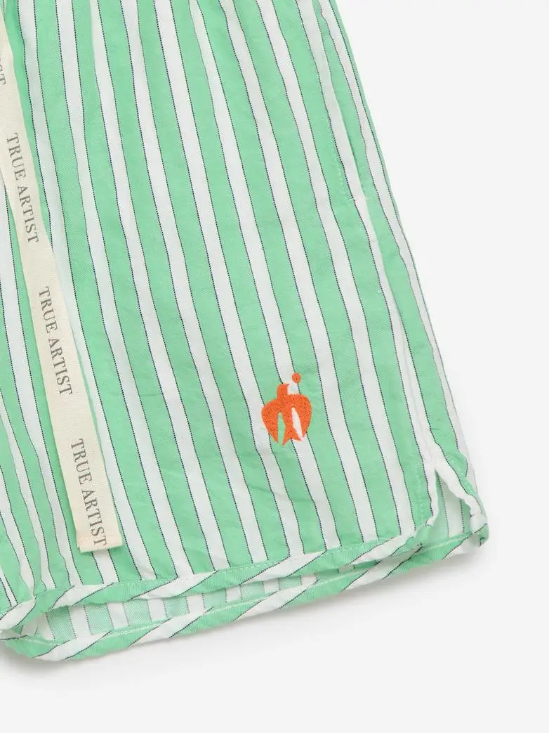 download (70) – Togs Moments +Post Title + Separator + Category + Separator + Site Title