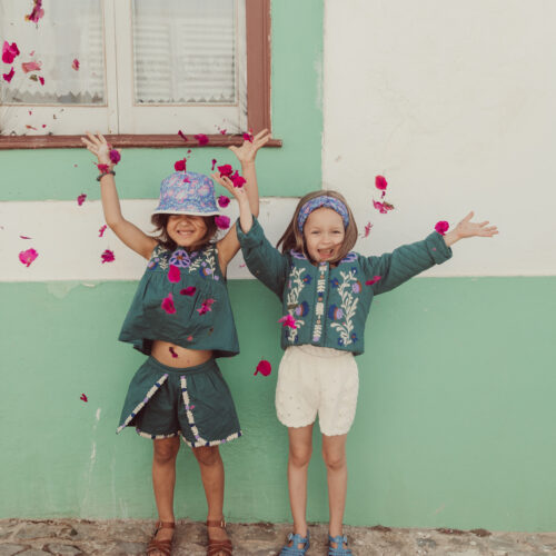  +Post Title + Separator + Category + Separator + Site Title