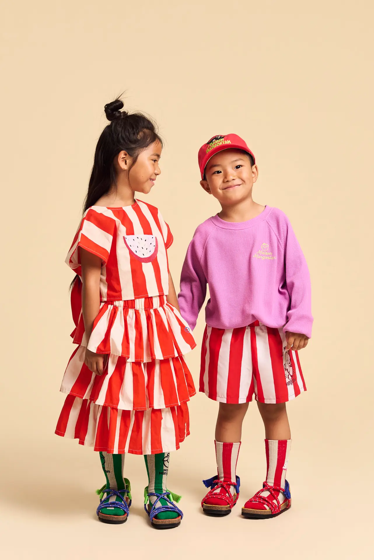 look_33_0486r_a – Togs Moments +Post Title + Separator + Category + Separator + Site Title