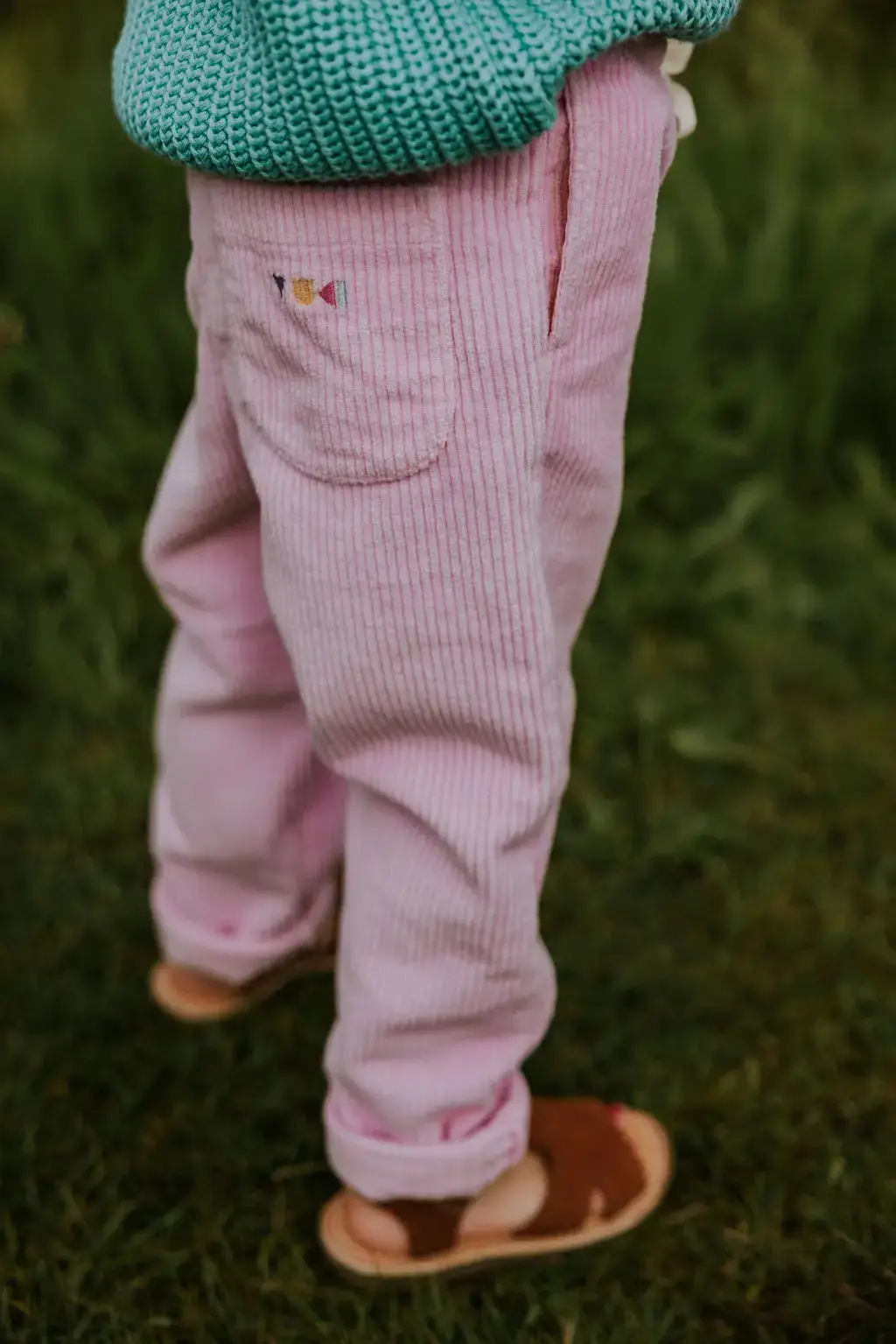 2 – Togs Moments +Post Title + Separator + Category + Separator + Site Title