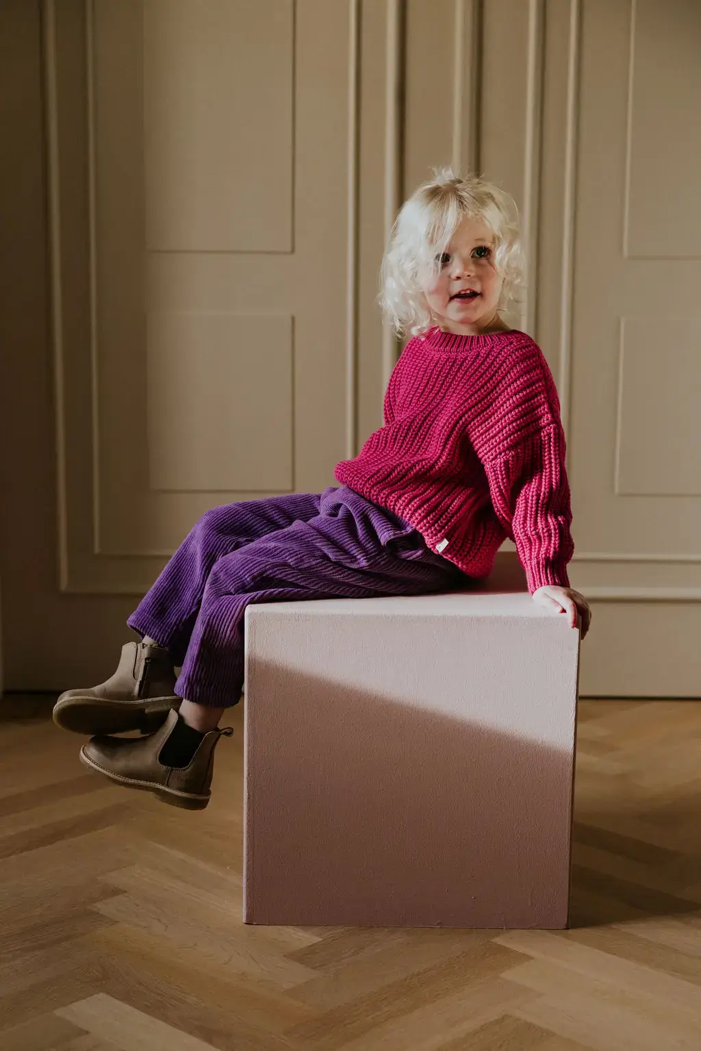 3 – Togs Moments +Post Title + Separator + Category + Separator + Site Title