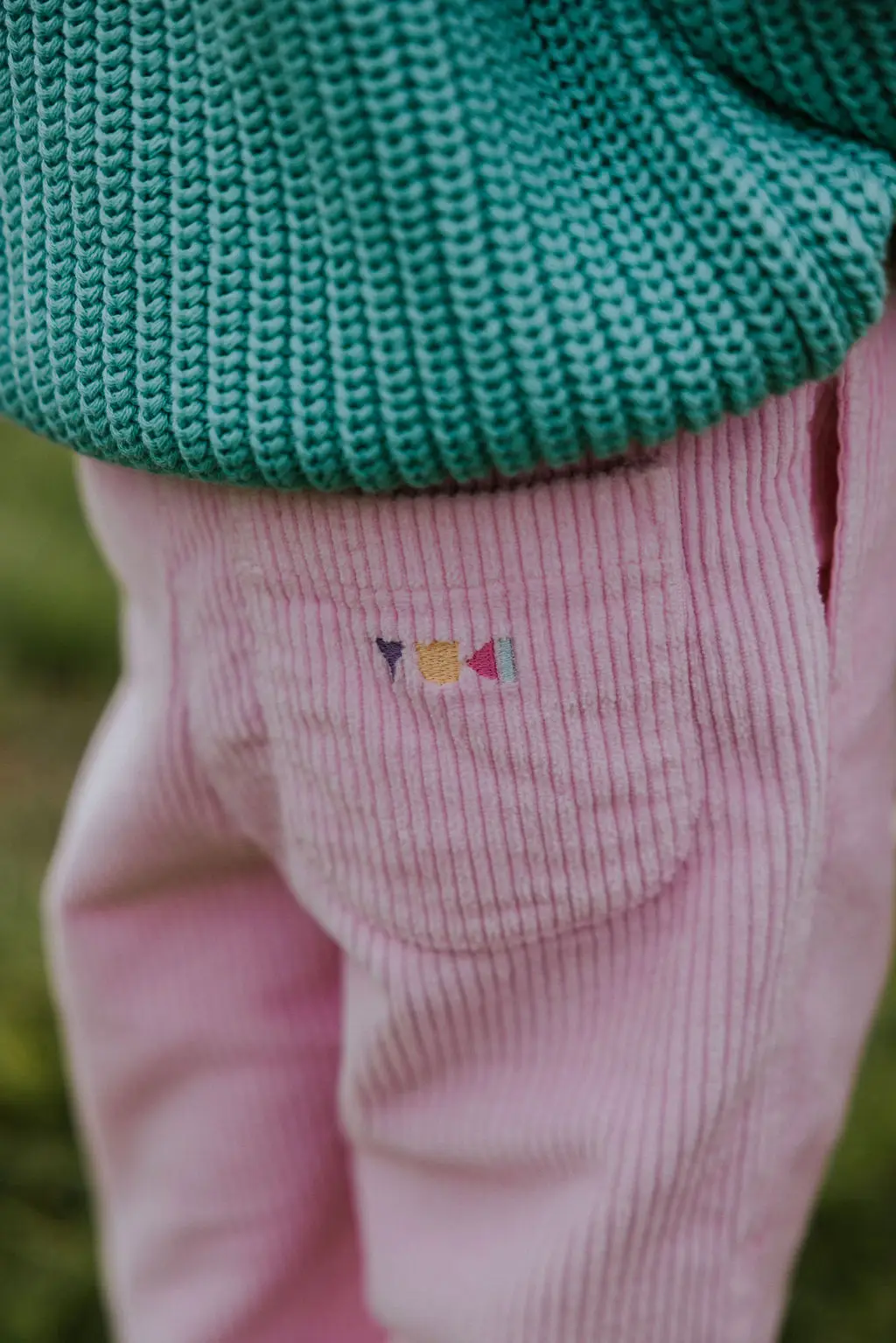 7 – Togs Moments +Post Title + Separator + Category + Separator + Site Title