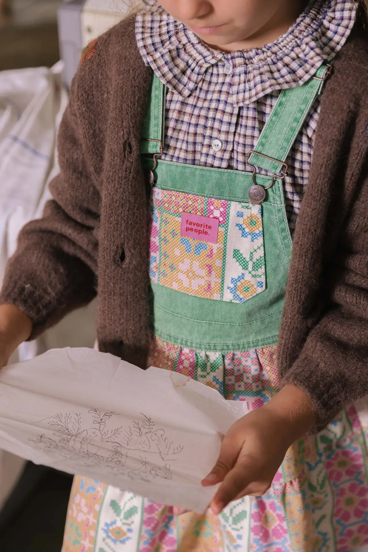 FAVORITE_PEOPLE_FOCLORE_CAMPAIGN_WEB-266 - Copy – Togs Moments +Post Title + Separator + Category + Separator + Site Title