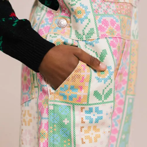  +Post Title + Separator + Category + Separator + Site Title