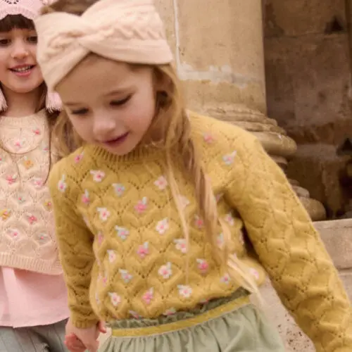  +Post Title + Separator + Category + Separator + Site Title