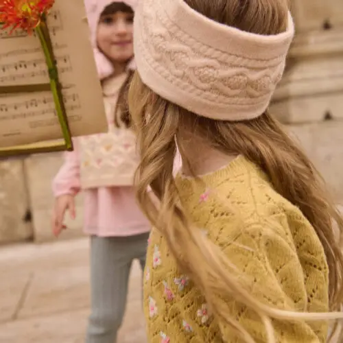  +Post Title + Separator + Category + Separator + Site Title