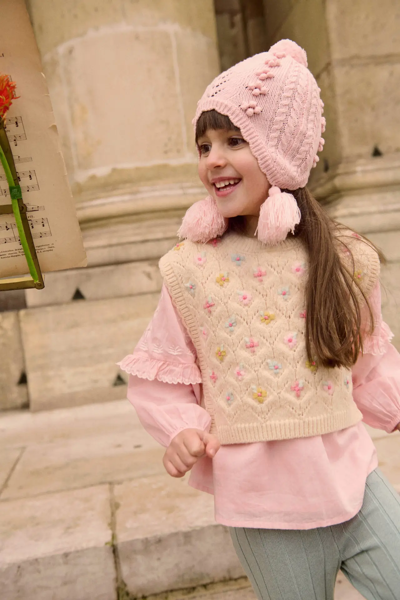 GRC-W25-V0075_2 – Togs Moments +Post Title + Separator + Category + Separator + Site Title