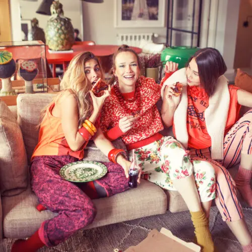  +Post Title + Separator + Category + Separator + Site Title