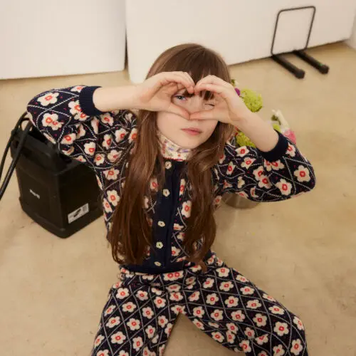  +Post Title + Separator + Category + Separator + Site Title