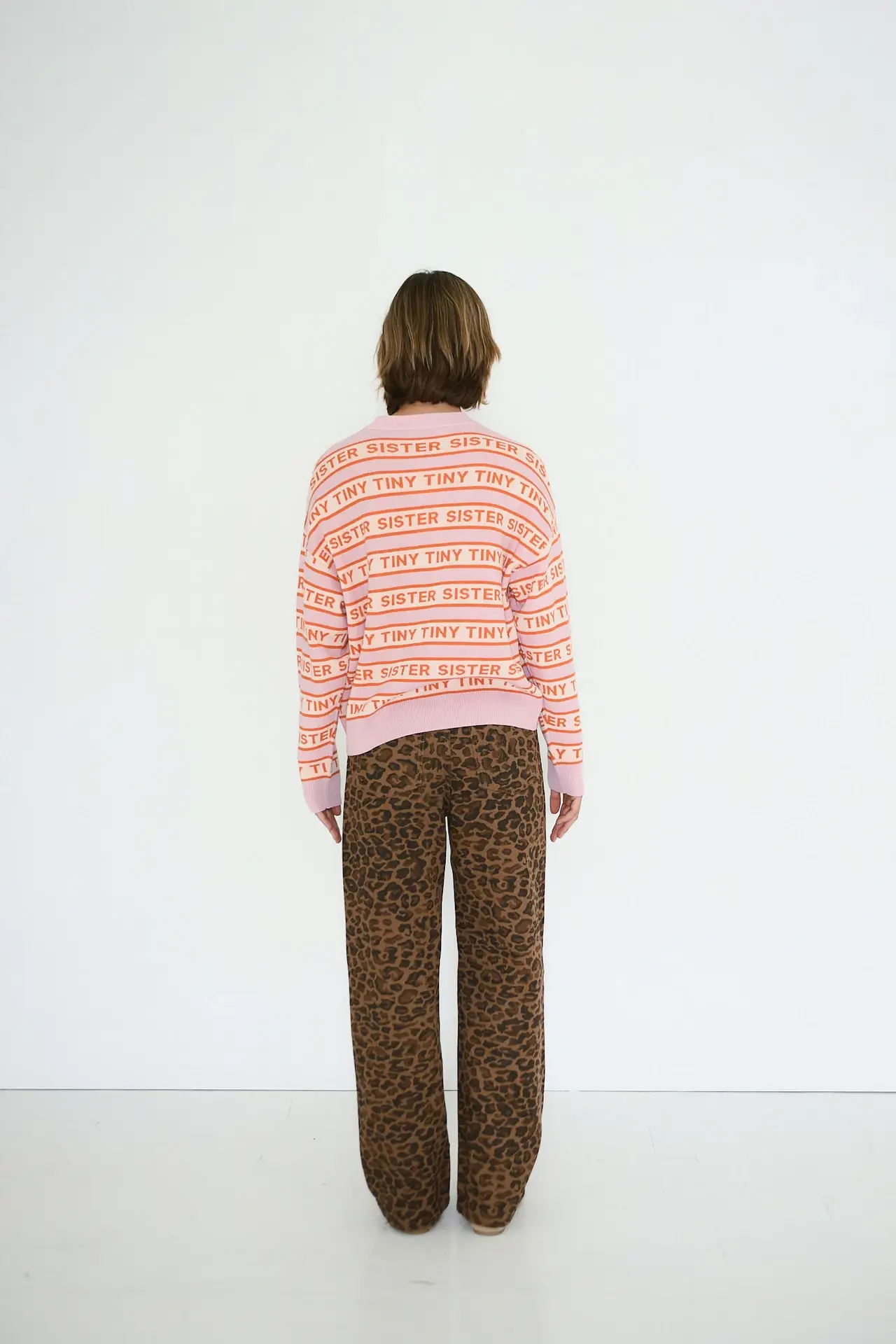 aw25-676-p21_7 – Togs Moments +Post Title + Separator + Category + Separator + Site Title