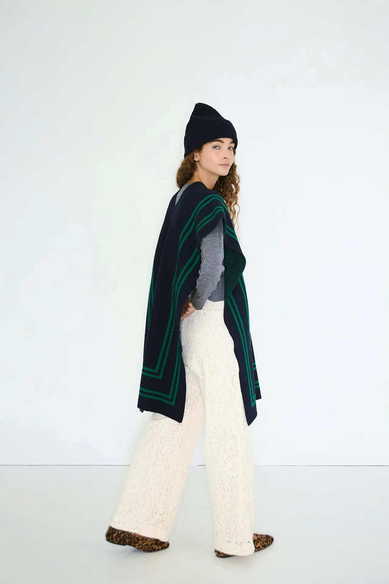 AW25-732-107_7 – Togs Moments +Post Title + Separator + Category + Separator + Site Title