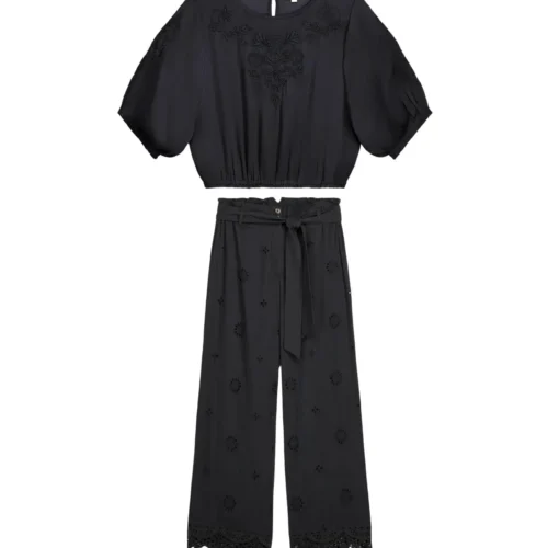 Abuela Embroidered Black Set