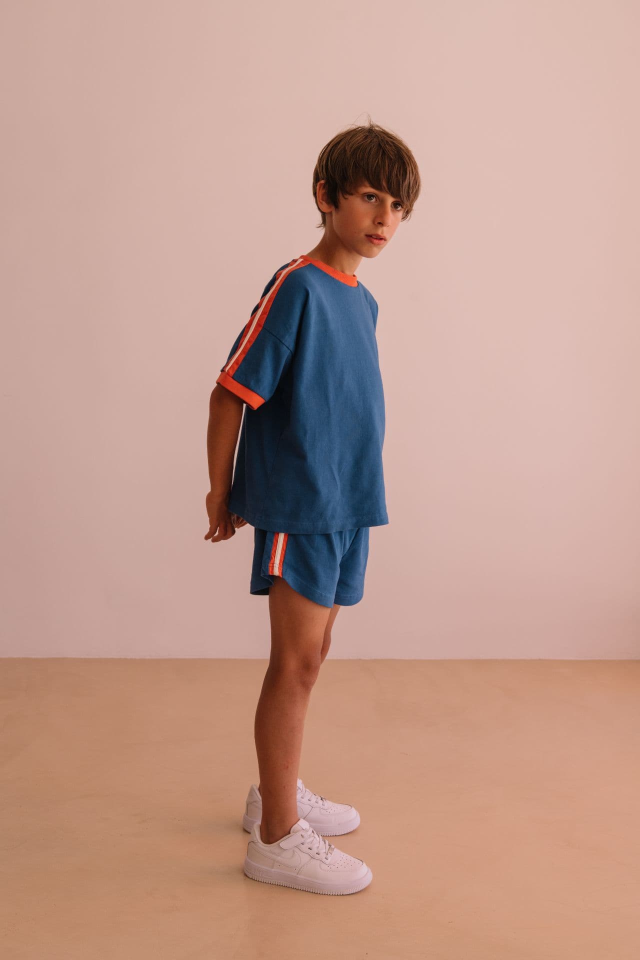 18 – Togs Moments +Post Title + Separator + Category + Separator + Site Title