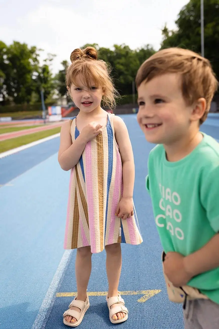 SPRT_S26-1611 – Togs Moments +Post Title + Separator + Category + Separator + Site Title