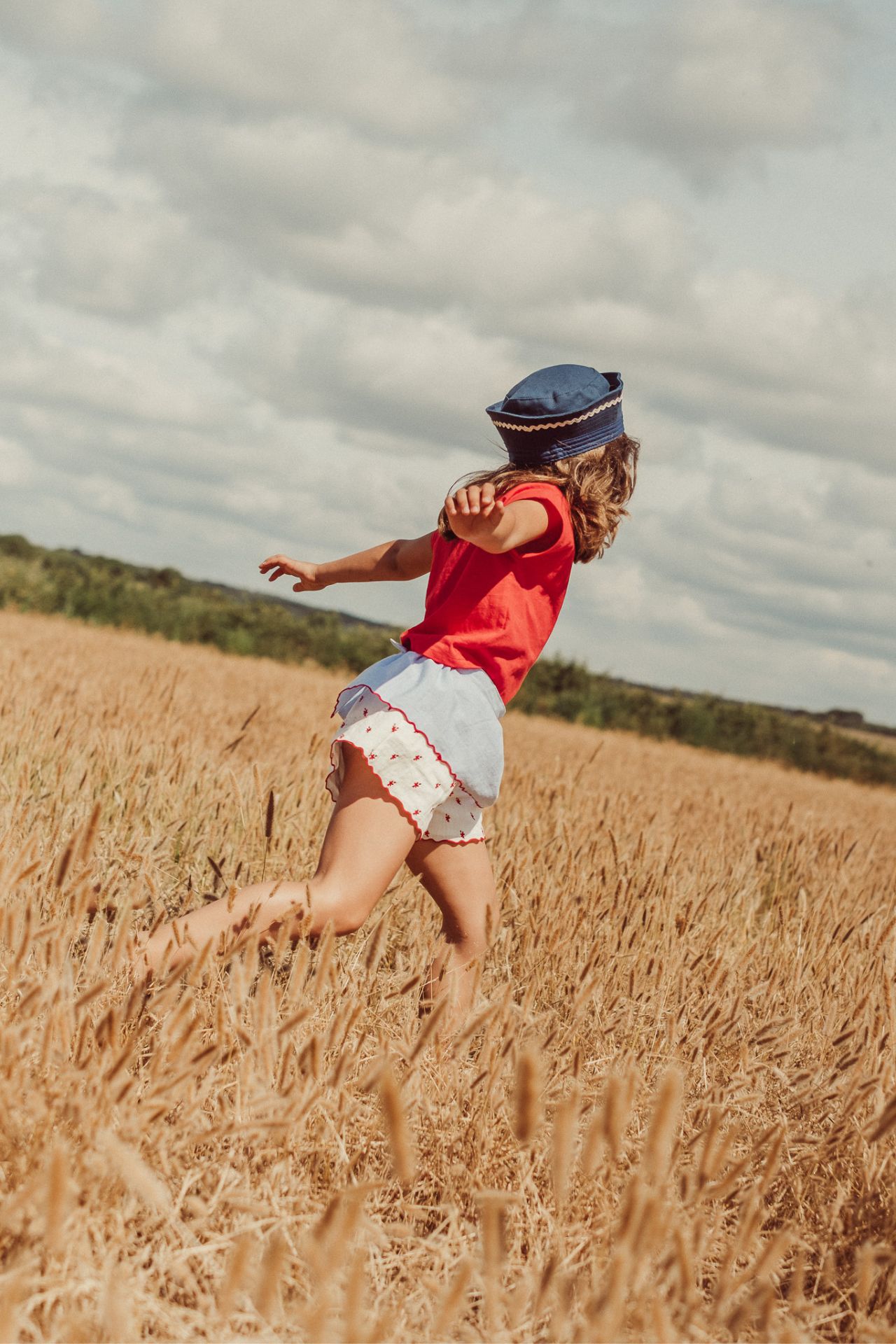 4 – Togs Moments +Post Title + Separator + Category + Separator + Site Title